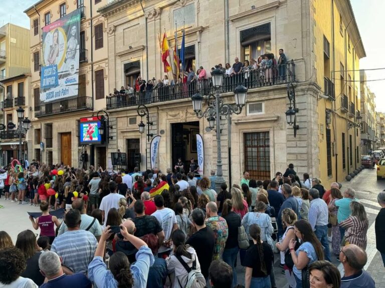 Sueca demostra el seu suport als esportistes olímpics Fernando Riera i Patricia Pérez