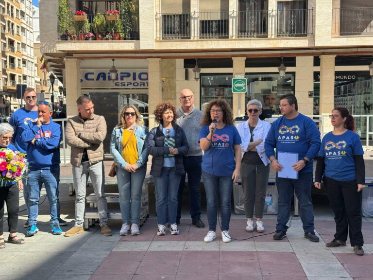 El municipi dona visibilitat a l’autisme