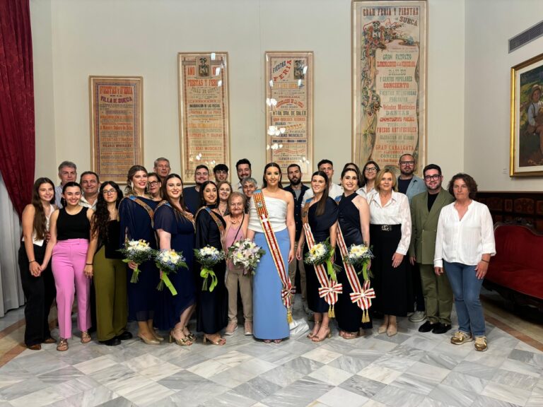 Sueca proclama Laura Gomar Llinares com a Festera Major 2025 i garanteix la continuïtat de la tradició festera