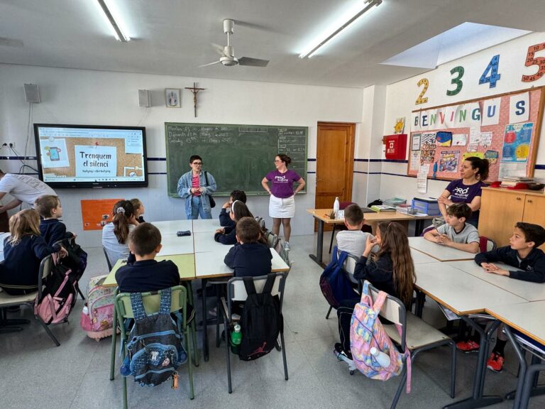 Igualtat ofereix a l’alumnat tallers de conscienciació sobre bullying i ciberbullying 