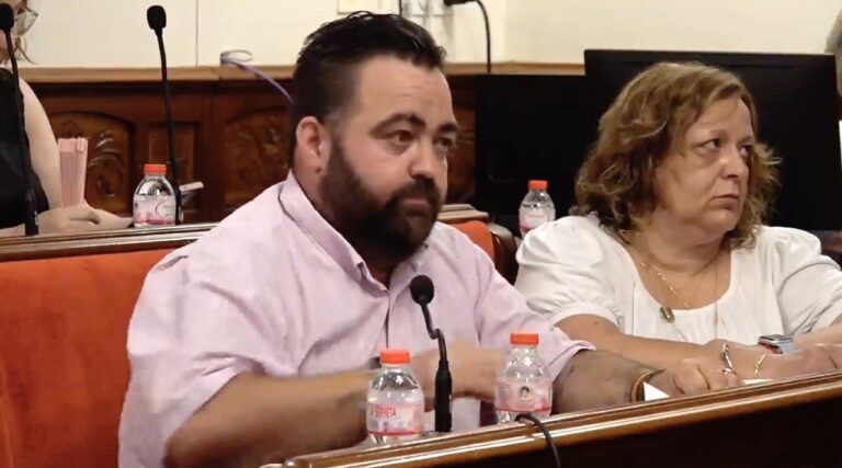 Els regidors Pío Lledó i Isabel Benet denuncien la pujada del 34,45% de l’IBI